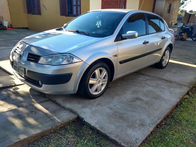 Megane 1.6 2011 completo
