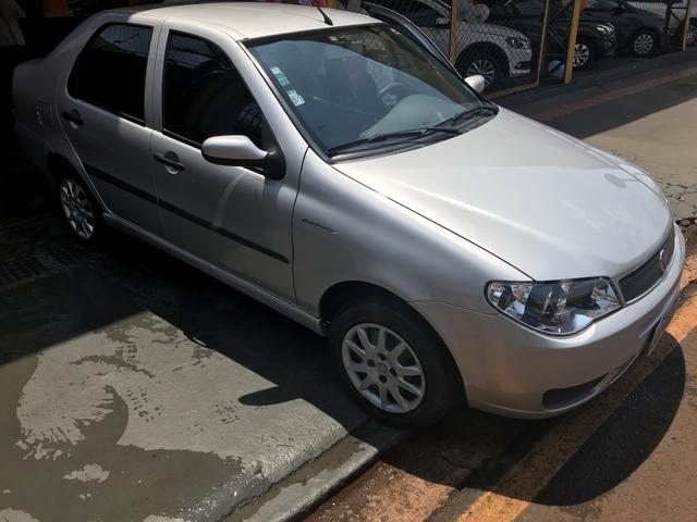 Fiat Siena 1.0 flex 4p completo