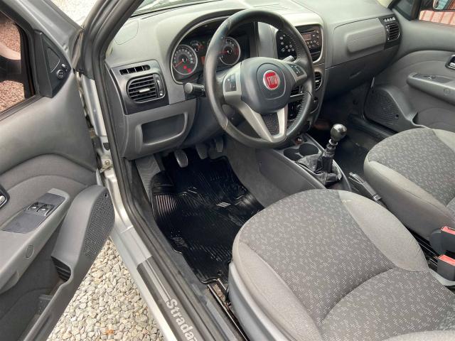 Strada 2014 1.6 trekking cd 3 portas, completona, bastante conservado! - Foto 4
