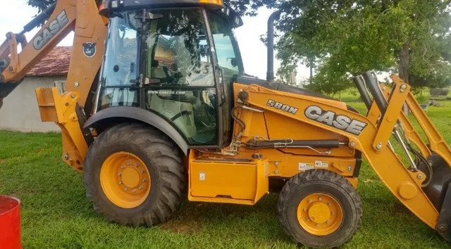 Retroescavadeira case 580n