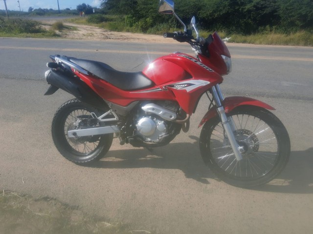 FALCON 400 PRA VENDER LOGO