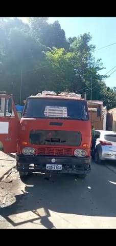 VENDO OU TROCO EM CAMINHAO CAÇAMBA