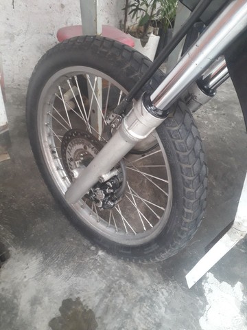 MOTO HONDA TORNADO