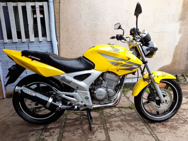 VENDO TWISTER TOP!