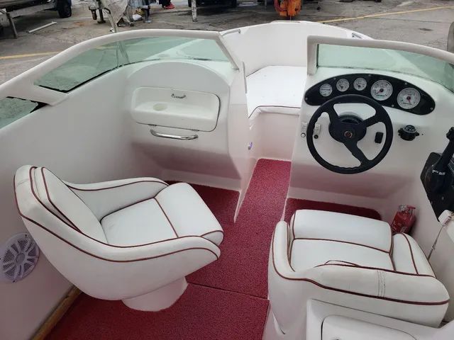 Lancha Real 19 pés ano 2003