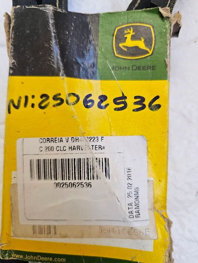 Escavadeira John deere correia compressor ar condicionado nova original dh400223 - Foto 2