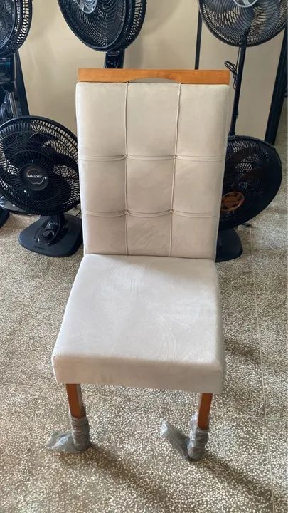 Cadeiras em madeira maciça ( novas. ) - Foto 4