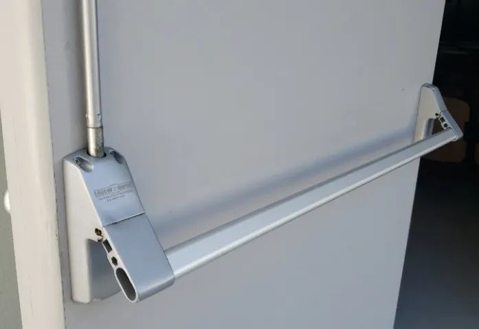 Barra Antipânico Simples - Foto 2