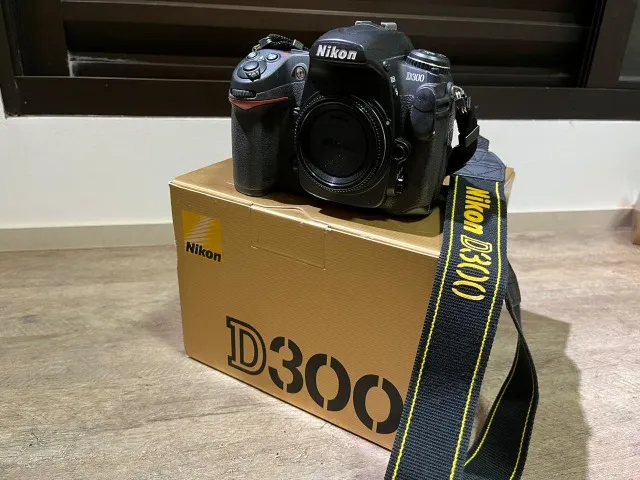 Camera Nikon D300