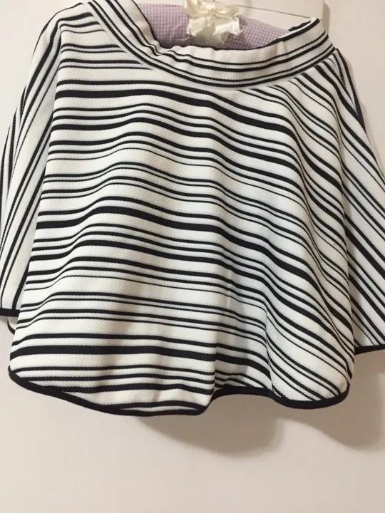 Conj. Saia e blusa - Tam. 12 - Foto 2