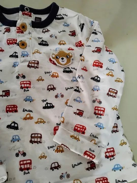 Macacão estampado para bebês de 6 meses  - Foto 4