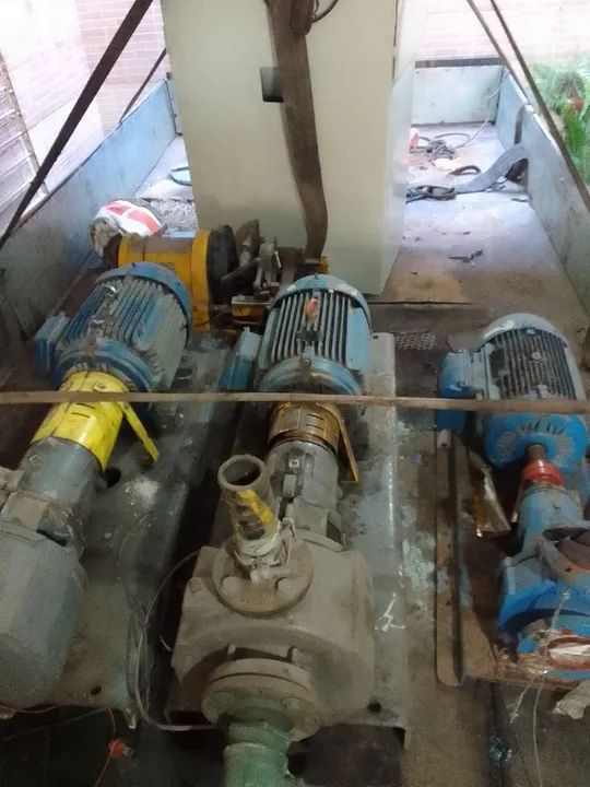 Motor elétrico com bombas - Foto 2
