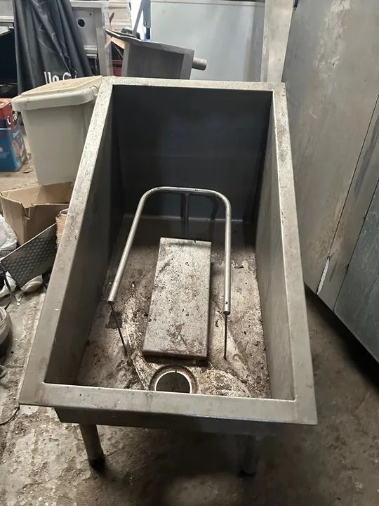 Lavador de botas e sapatos cozinha industrial e frigorífico 