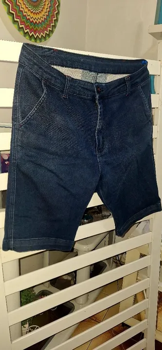 Estilosa Bermuda Jeans Moletom com Stress Tamanho 44 Usada Poucas vezes Mtooo linda.