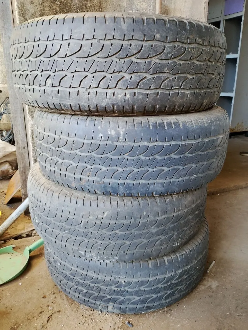 4 pneus 265/60R18