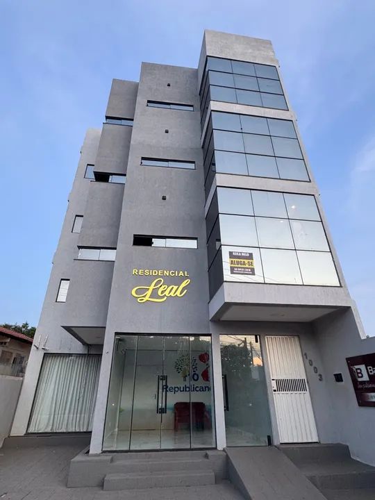 Aluga-se Apartamentos Mobiliados, Semi Mobiliados e Em Mobilia. E Um Ponto Comercial.