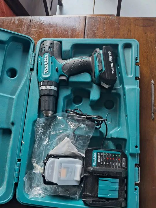 Parafusadeira/Furadeira Impac Bat 18v Dhp453sye Makita - Foto 3