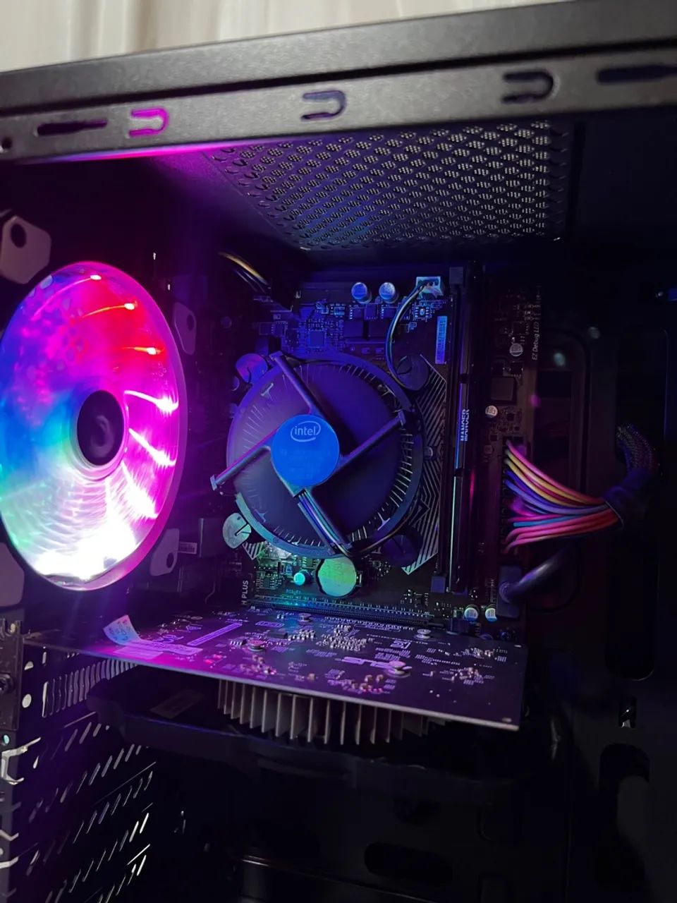 PC GAMER | i7 7700, GTX 1050TI, 16GB DDR4, SDD 240GB + HD 1TB - Foto 2