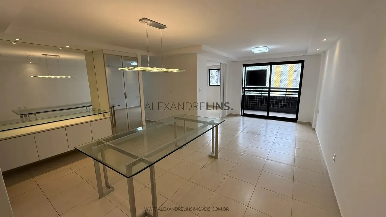 Edf. Maison Paris na Jatiúca. Apartamento com 115 m2, 2 suítes e nascente