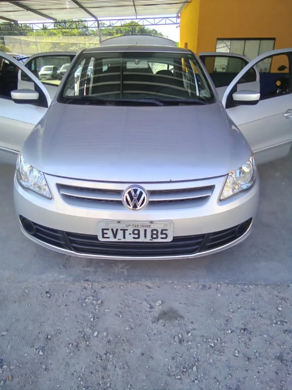 VolksWagen VOYAGE 1.0/1.0 City Mi Total Flex 8V 4p 2012