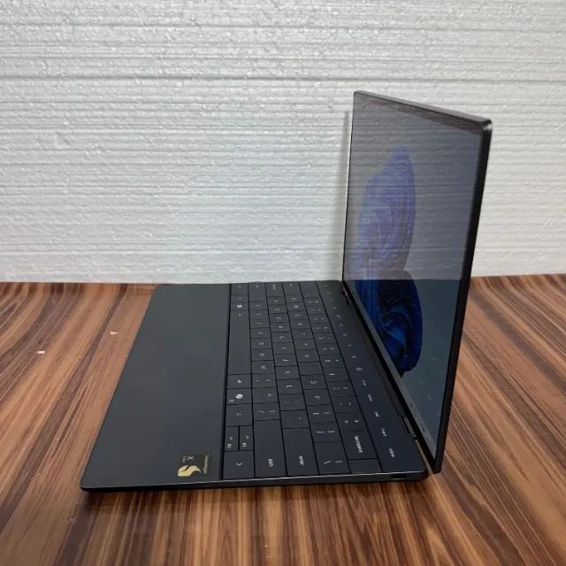 Notebook Dell XPS 13 9345 SnapDragon X Elite 32GB LPDDR5X 1TB NVMe