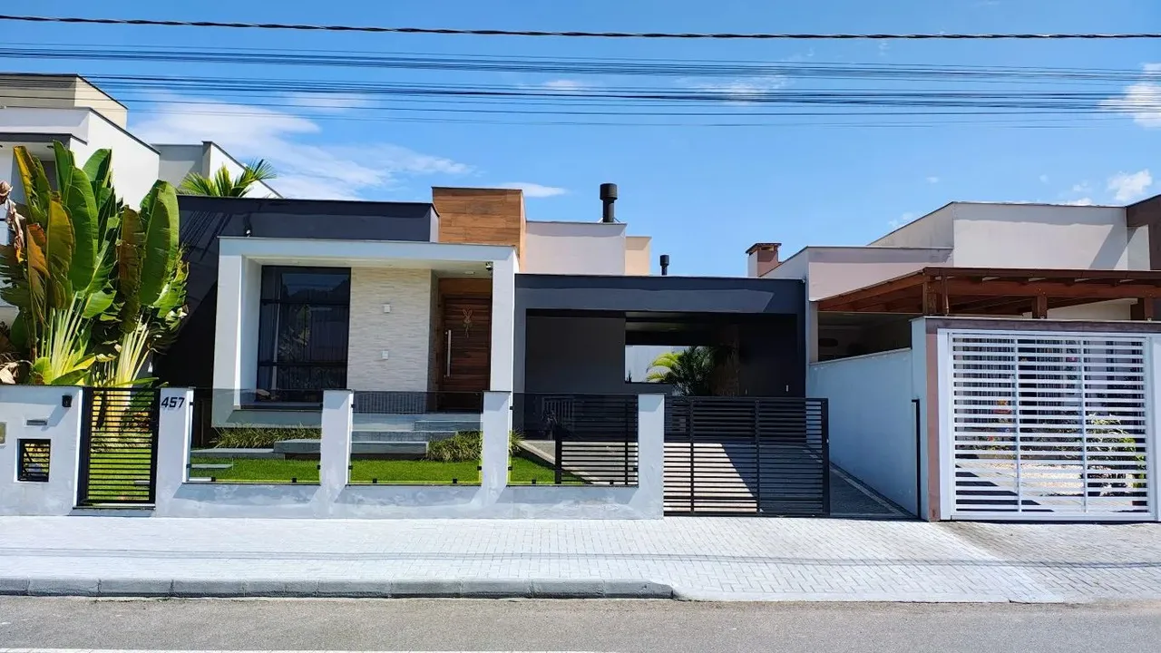 Casa com spa no bairro Três Rios do Sul - Jaraguá do Sul | Imobiliária Urbana