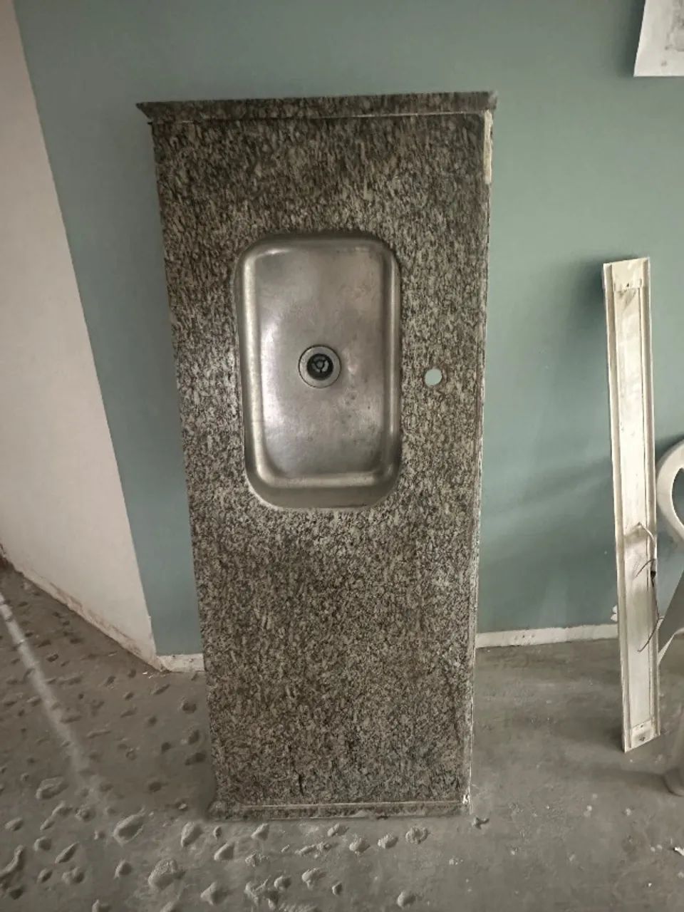 Pia de mármore com cuba retangular  - Foto 6