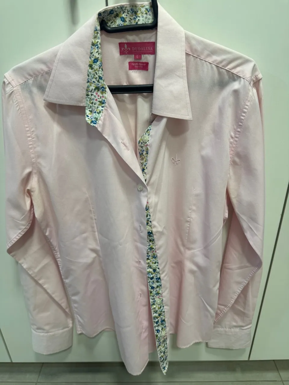 Camisa Social Rosa Dudalina com Detalhes Florais