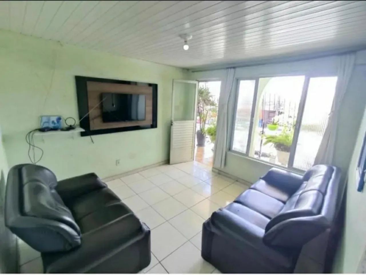 Vendo Casa em localização privilegiada no bairro Santa Rita - Foto 3