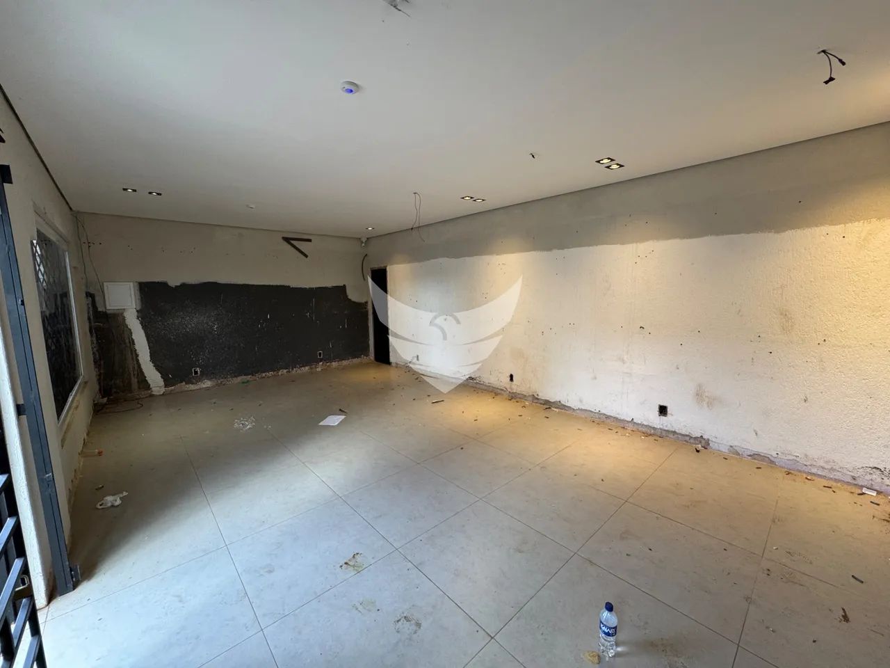 Sala comercial na Av Calama, próximo à Daniela - Foto 4