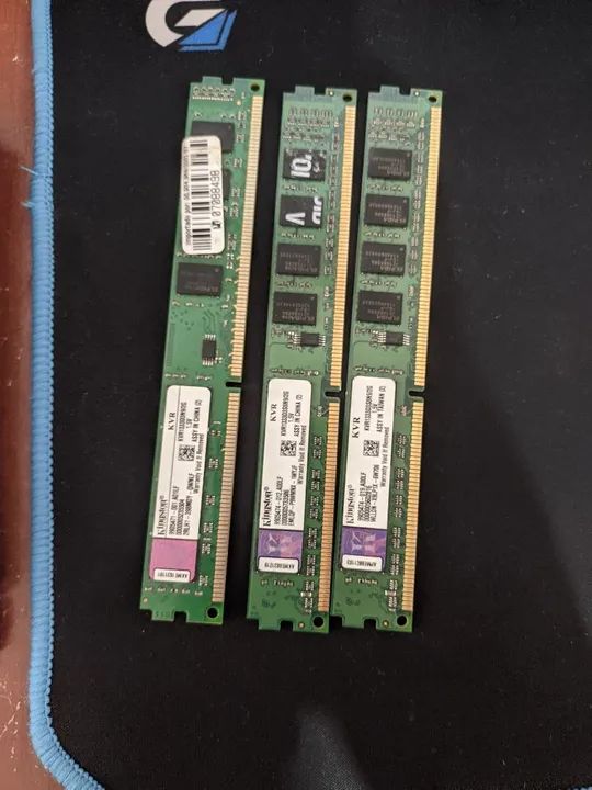 3x Memória RAM Kingston 2GB DDR3 1333MHz