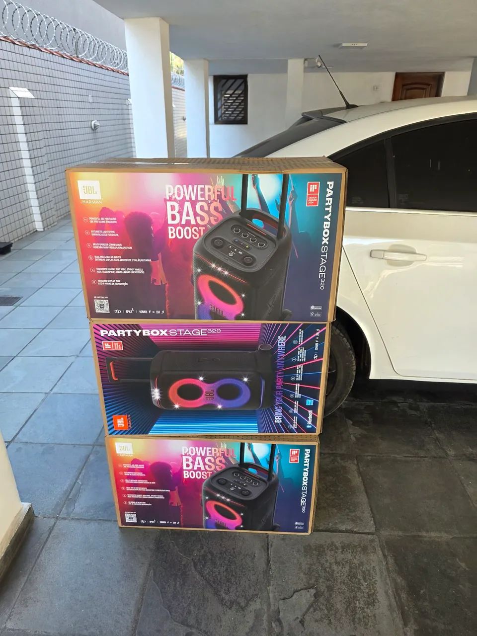 Caixa de Som JBL Partybox Stage 320
