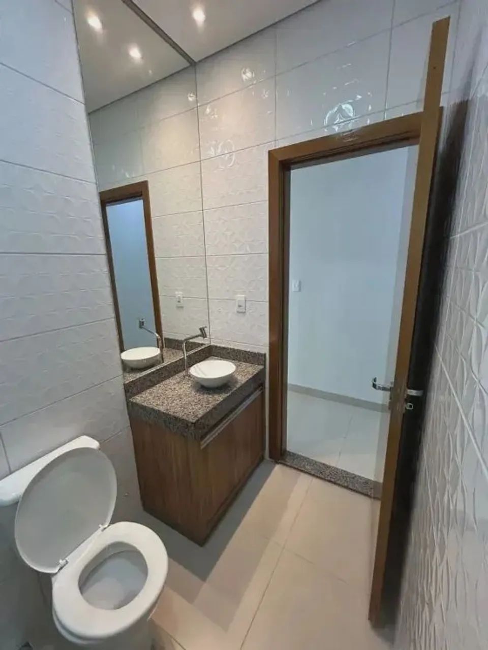 Cada térrea com 3 quartos sendo 1 suíte e piscina - Foto 3