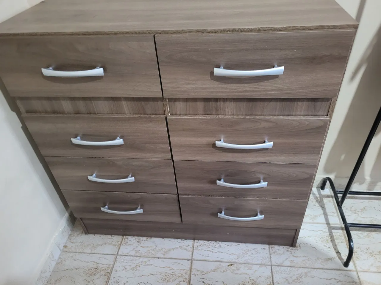 Cômoda 6 Gavetas - Organização e Estilo