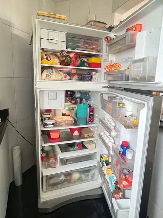 Geladeira Electrolux usada funcionando  - Foto 4