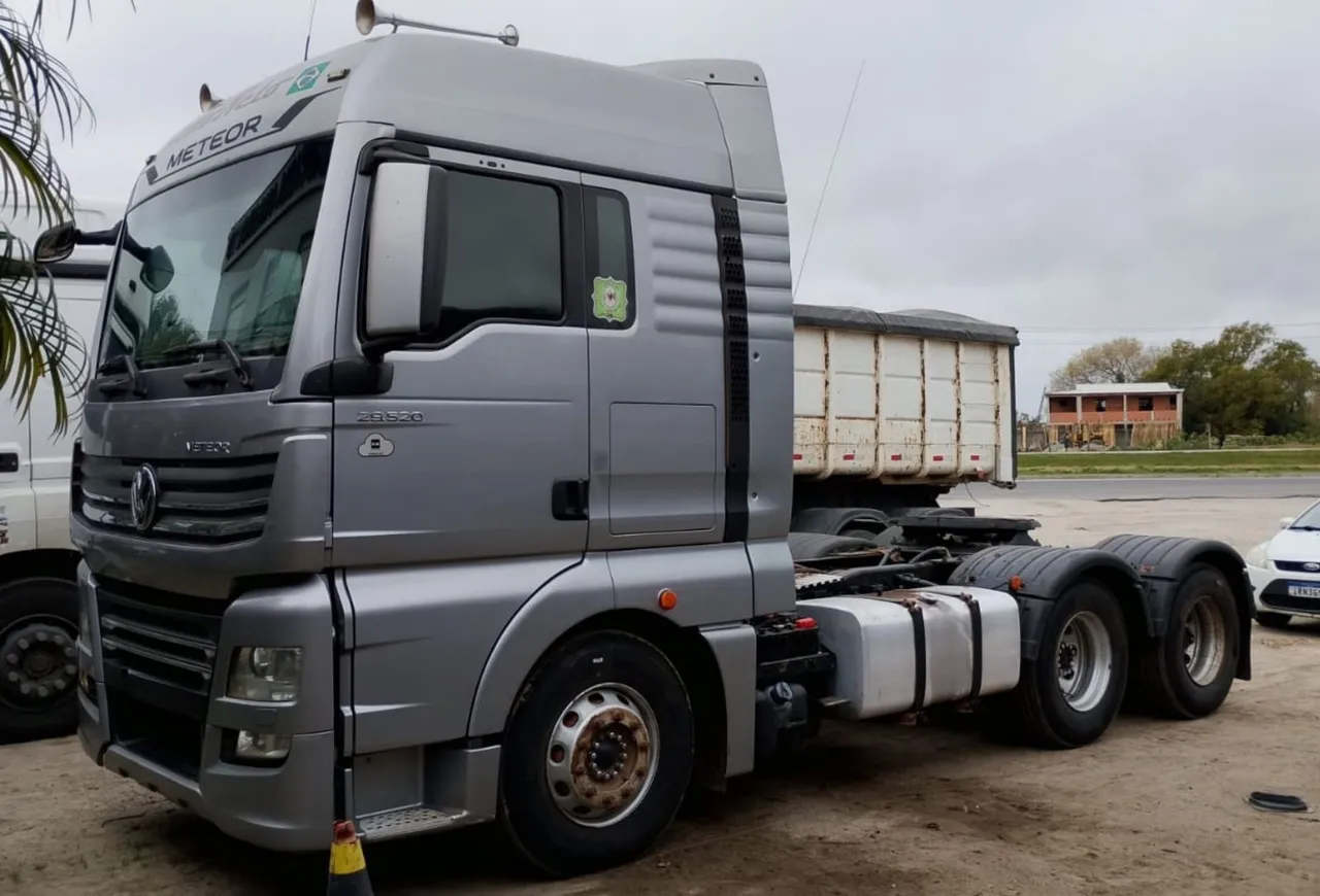 Volkswagen Meteor 29.520 6x4 - 2021/2022