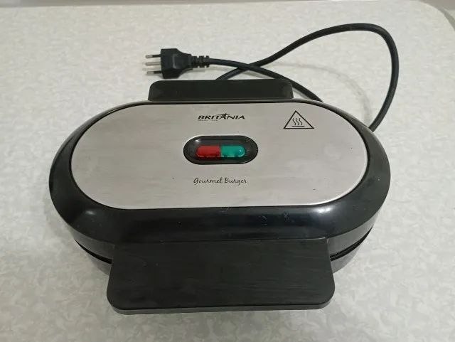 Sanduicheira Grill Britânia Gourmet Burger - Usada 3 vezes apenas!