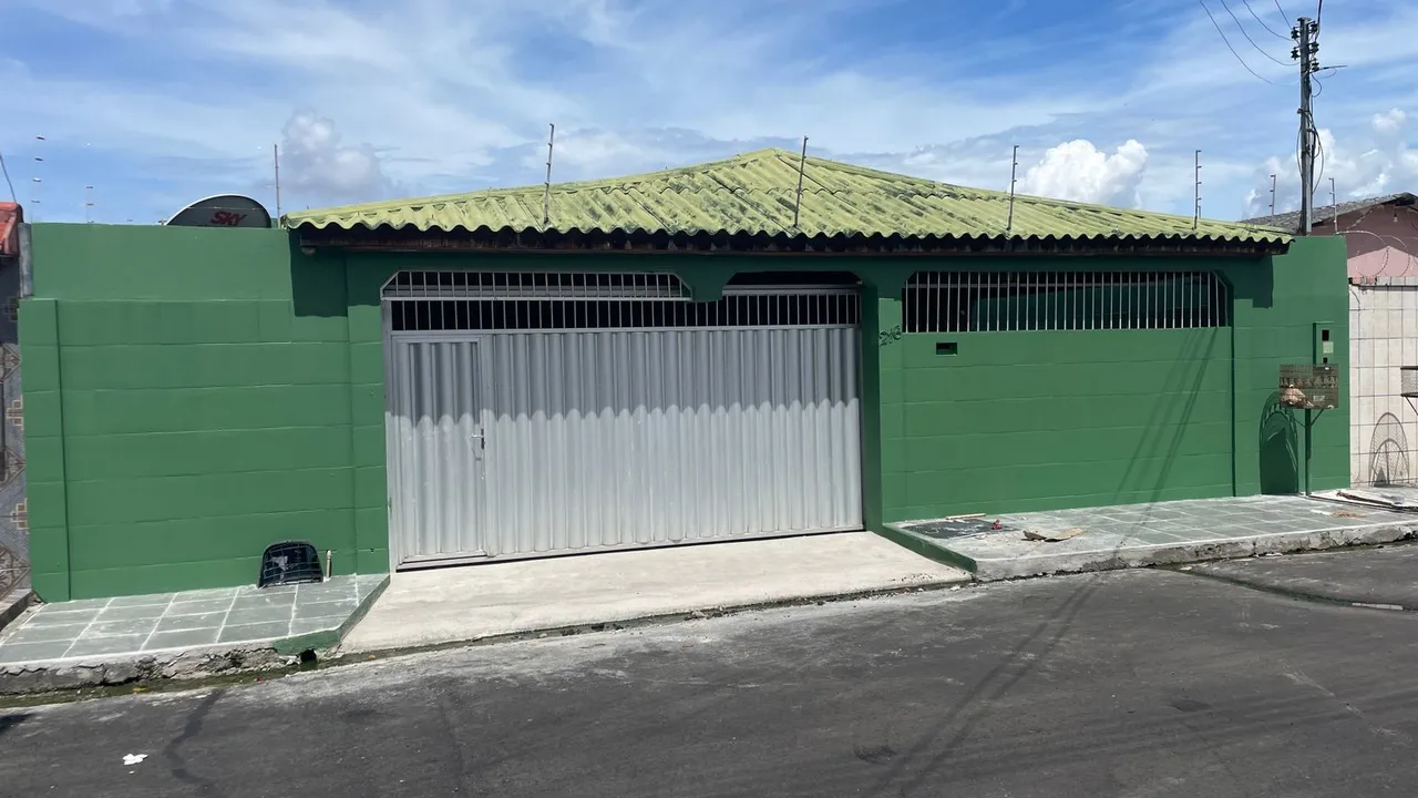 Casa no Conjunto Nova República, próx ao Japiim, Distrito Ind., Eliza Miranda.