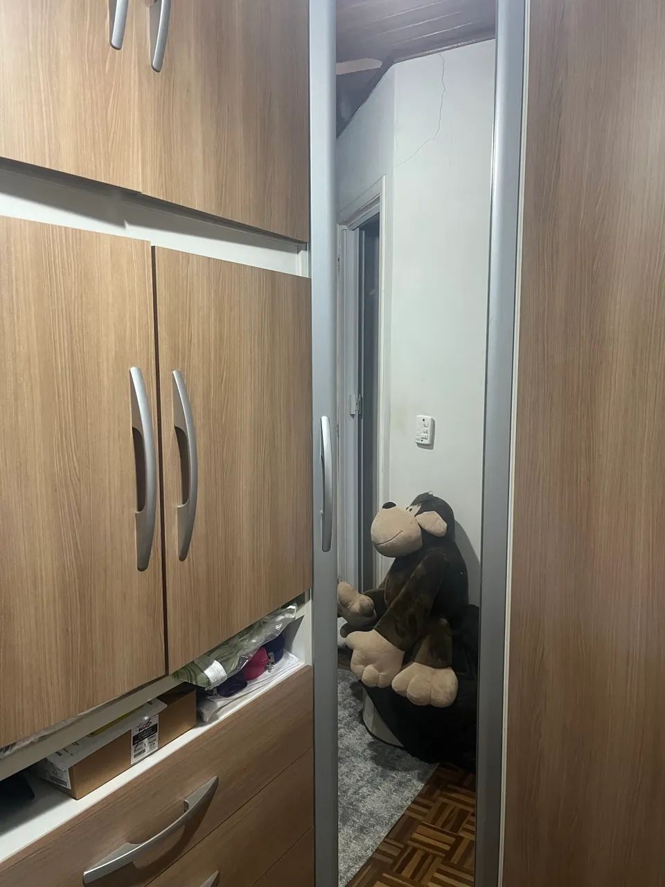 Wardrobe64352823377538122