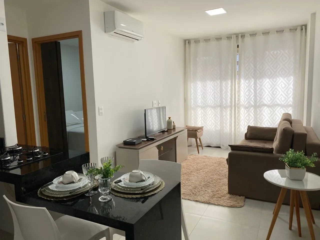 Apartamento para Locação em Maceió, Ponta Verde, 1 dormitório, 1 suíte, 1 banheiro, 1 vaga