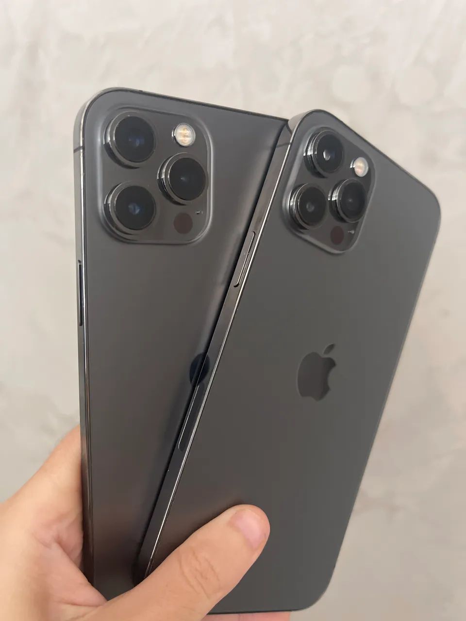 Iphone 12 pro max 256gb leia a descrição - Celulares e Smartphones