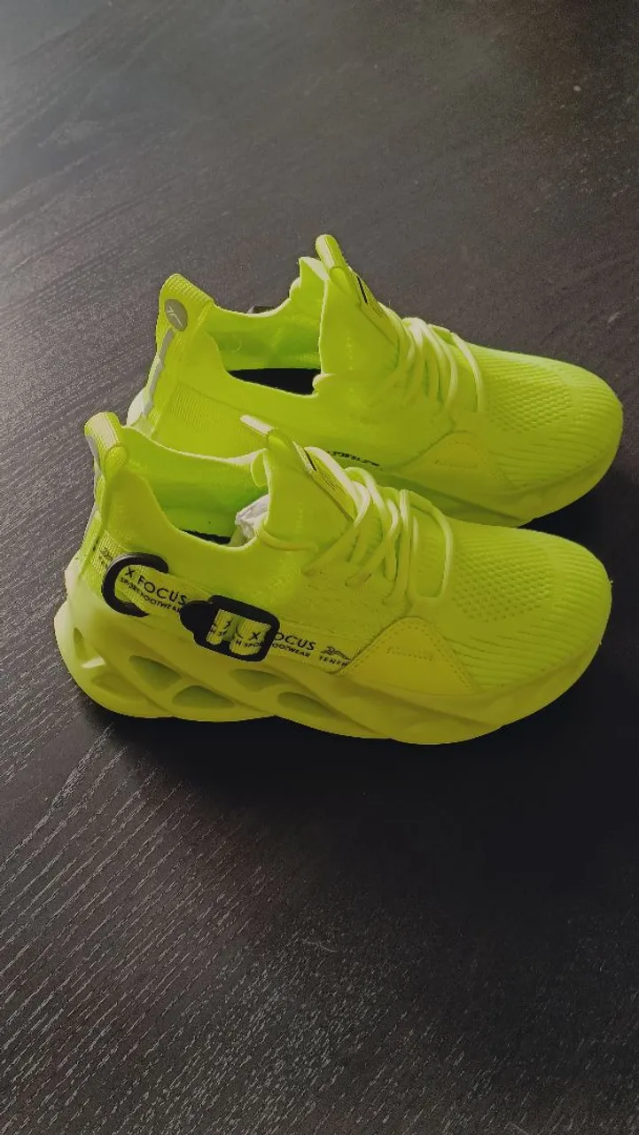 Tênis Infantil Neon - Conforto e Estilo!