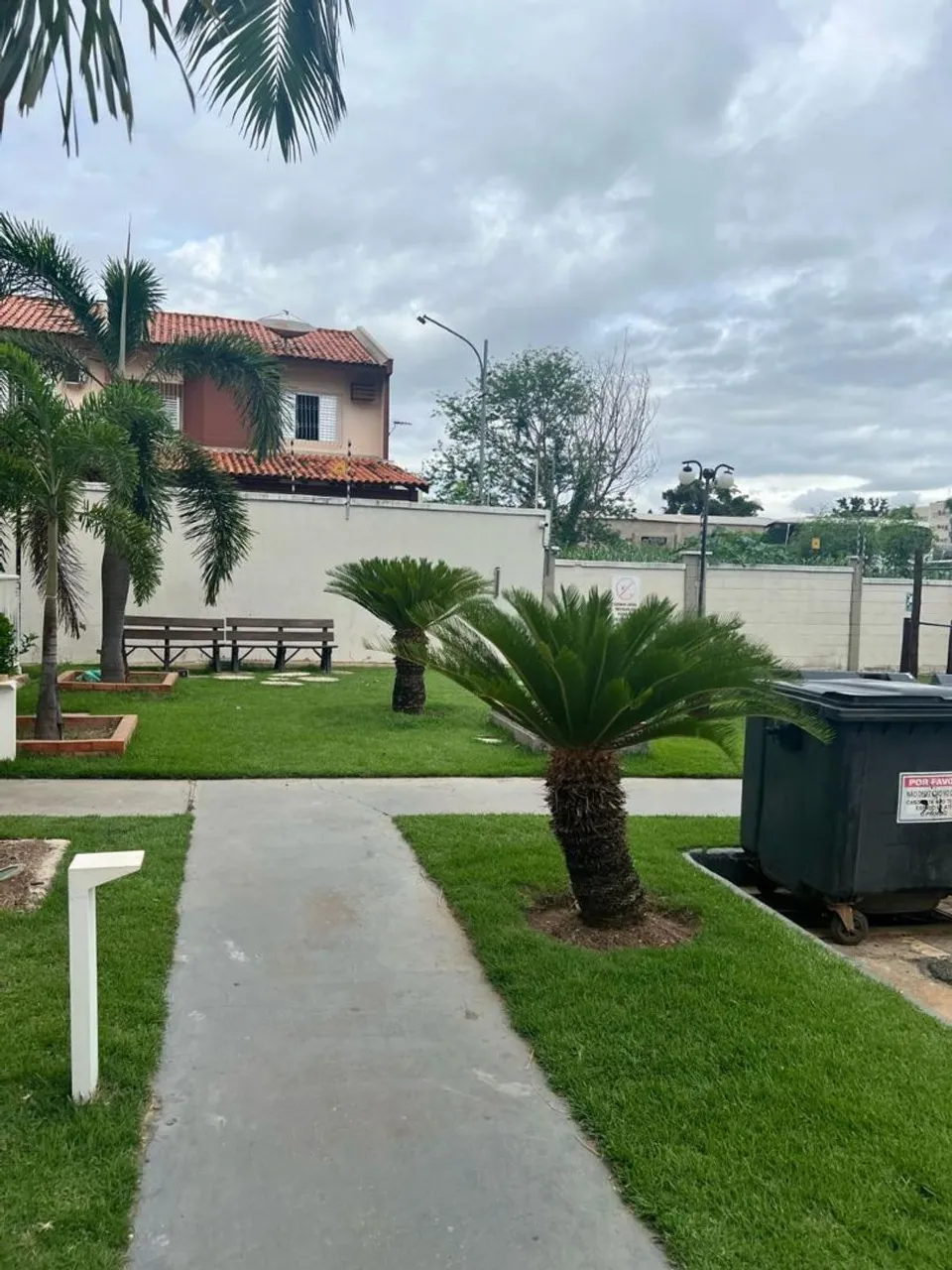 Alugo apartamento