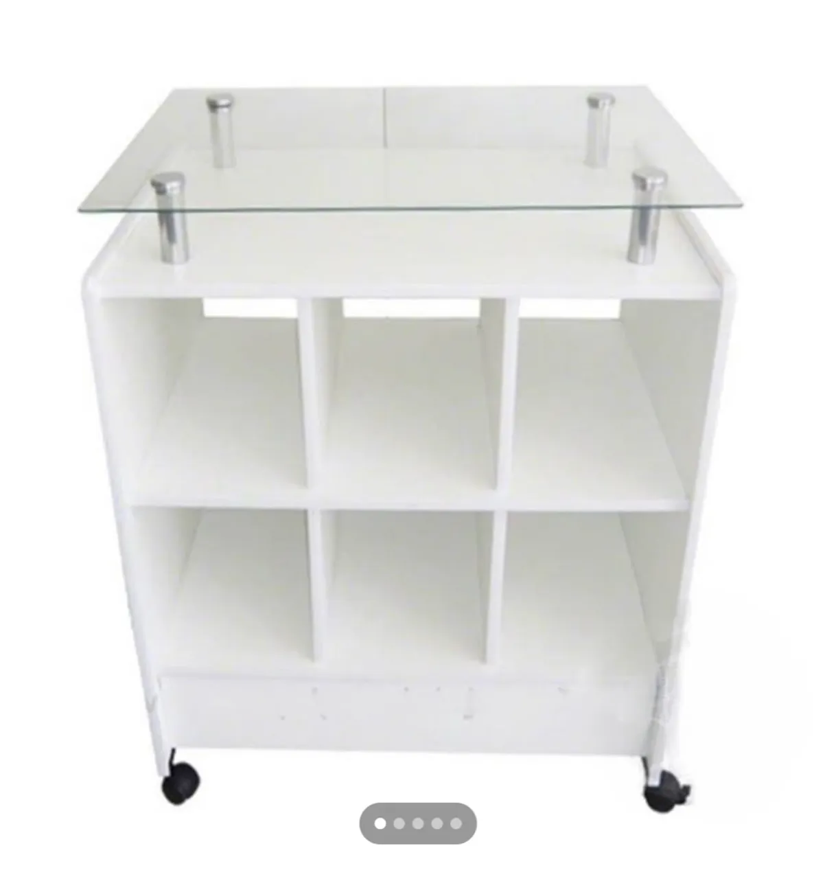 Armário mdf branco com 6 nichos e rodinha