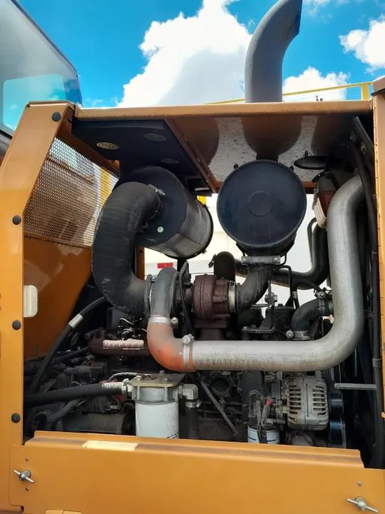 Pa Carregadeira Case 2020 W20F com 209 Horas Originais  - Foto 4