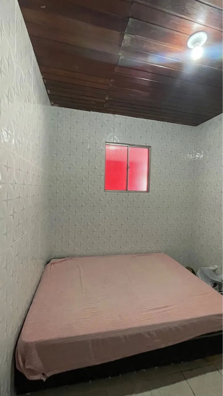 ALUGA-SE QUARTO SOMENTE PARA MULHERES 