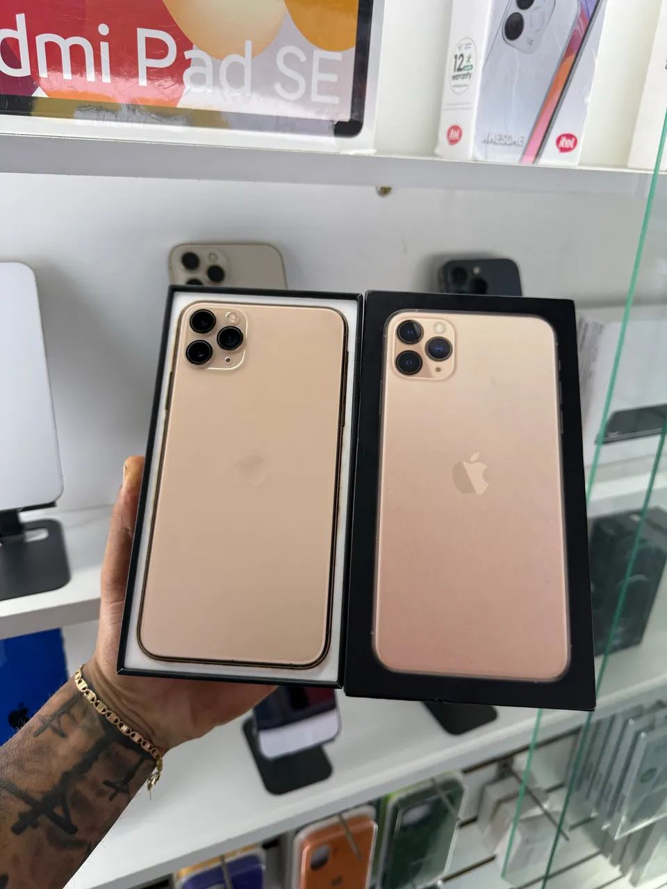 IPHONE 11 PRO MAX 64GB GOLD PROMOÇÃO - Celulares e Smartphones