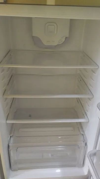 Geladeira Eletrolux  - Foto 4