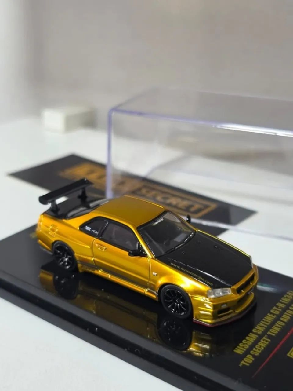 Nissan Skyline GT-R R34 Dourado - Inno64 x Top Secret Malaysia