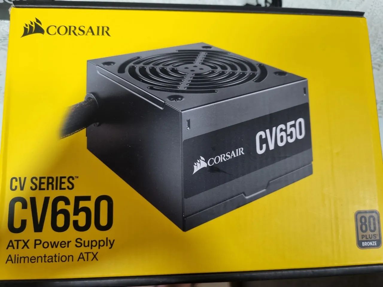 Fonte Corsair 650W